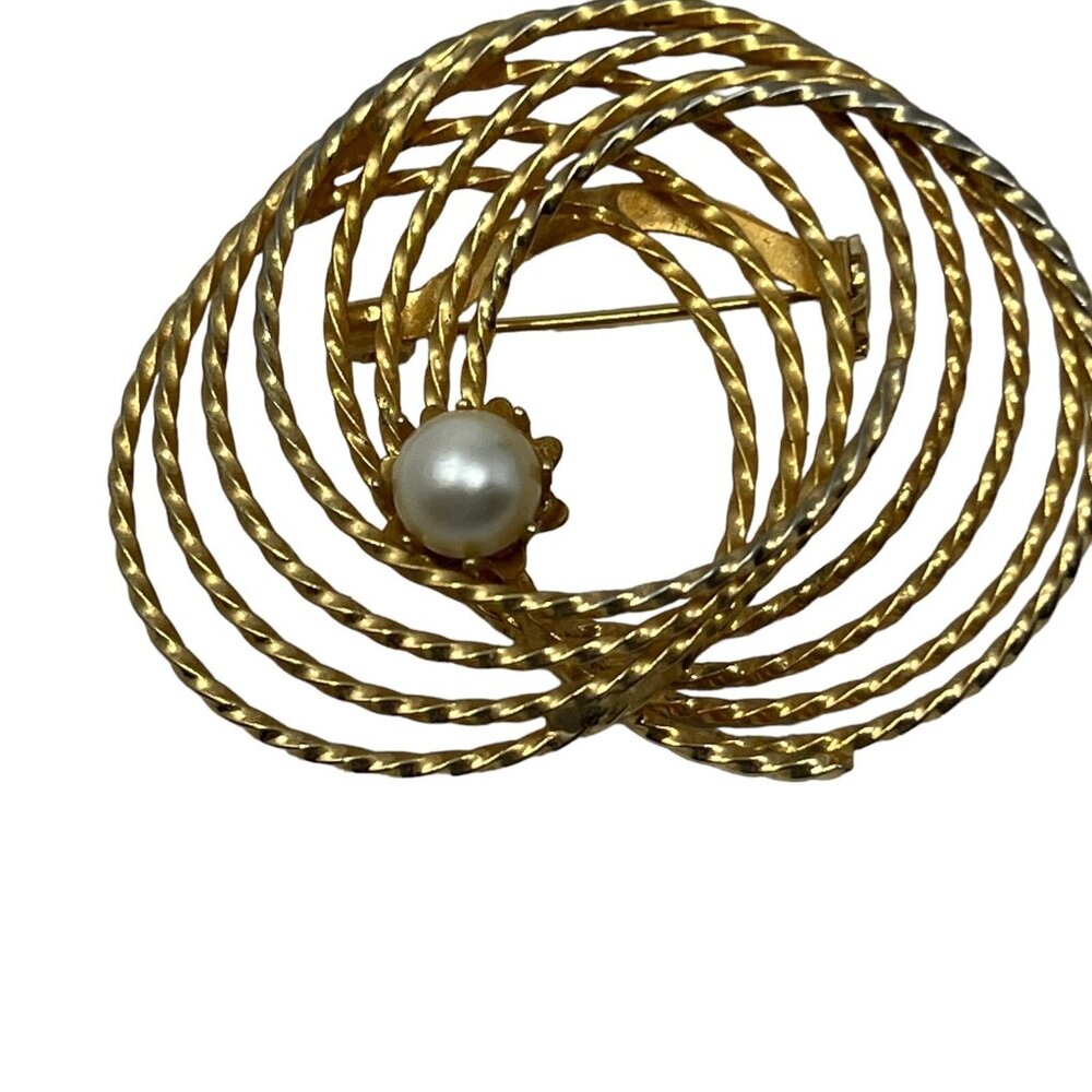 Vintage Brooch Connected Circles Faux Pearl Accent Gold Tone Swirl Pin